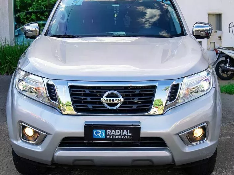 Nissan Frontier Prata 6