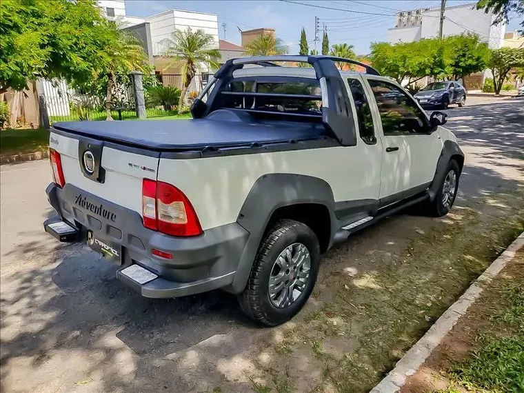 Fiat Strada Branco 4