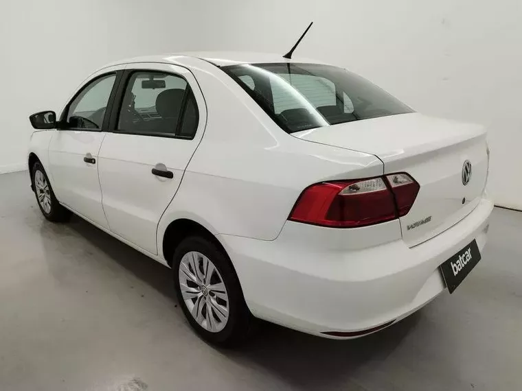 Volkswagen Voyage Branco 15