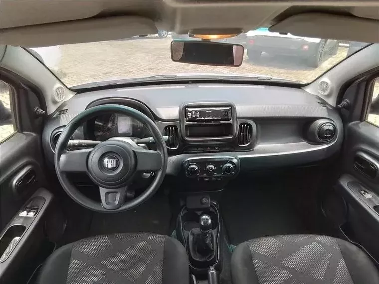 Fiat Mobi Prata 8