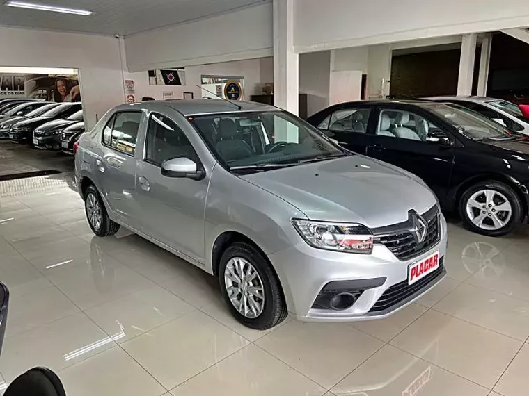 Renault Logan Prata 4