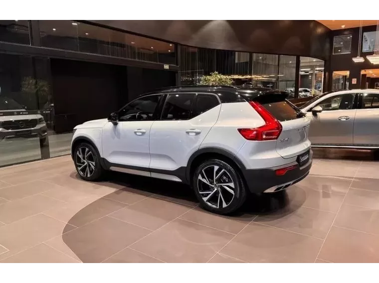 Volvo XC40 Prata 7