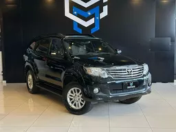Toyota Hilux SW4