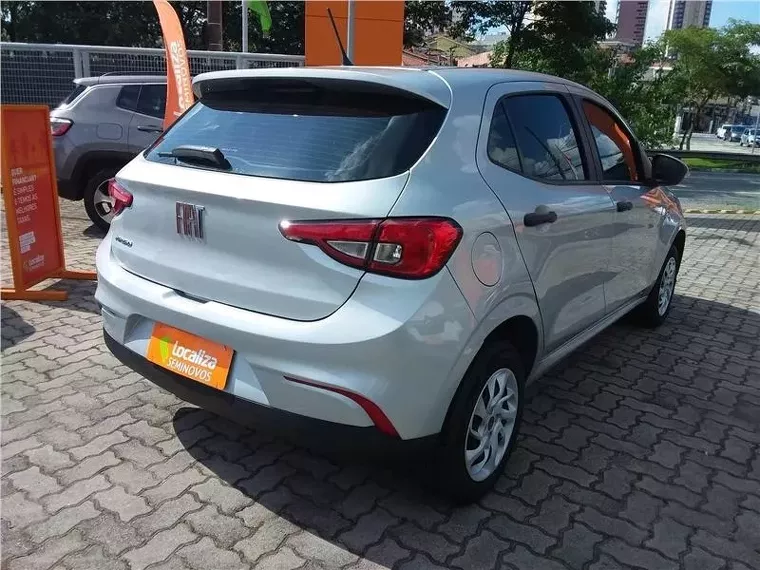 Fiat Argo Prata 2