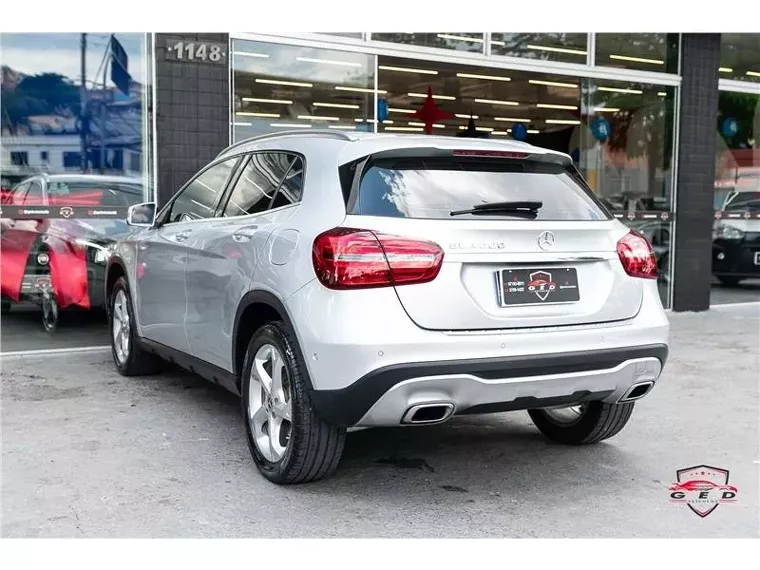 Mercedes-benz GLA 200 Prata 15