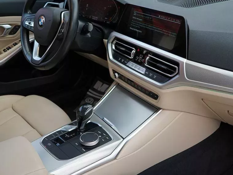 BMW 320i Branco 5