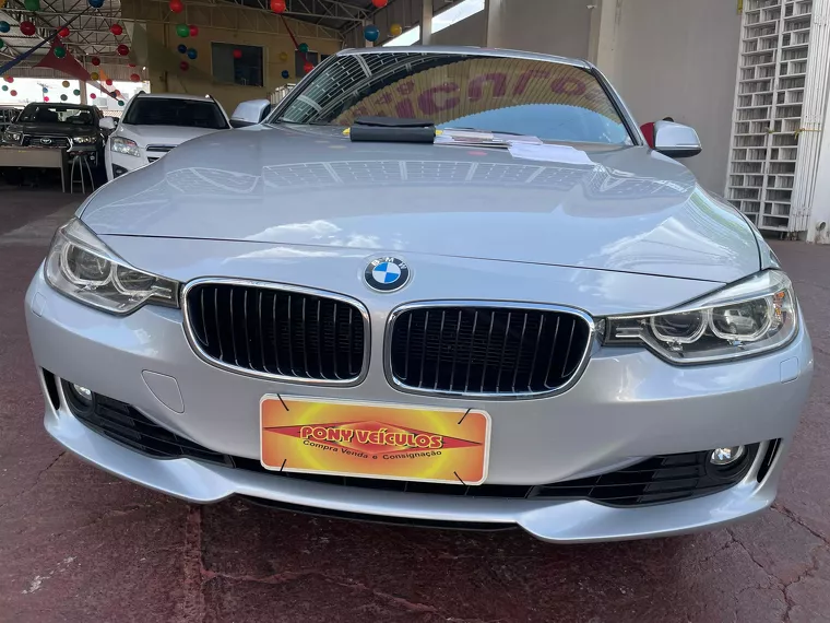 BMW 318i Prata 17