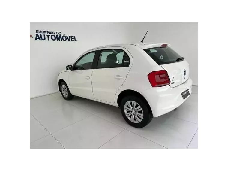 Volkswagen Gol Branco 11