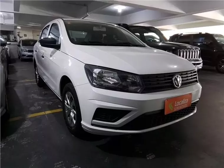 Volkswagen Voyage Branco 1