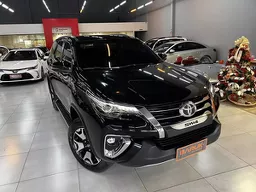 Toyota Hilux SW4