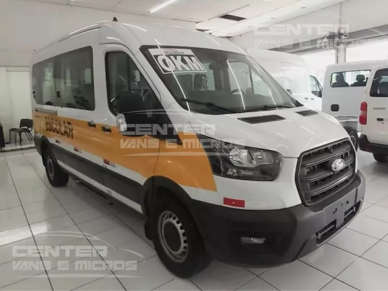 Ford Transit Branco 11