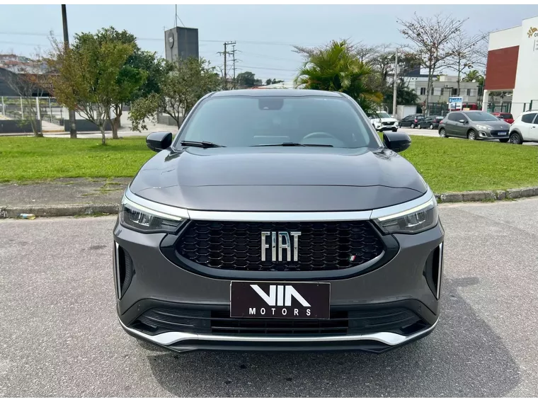 Fiat Fastback Cinza 3