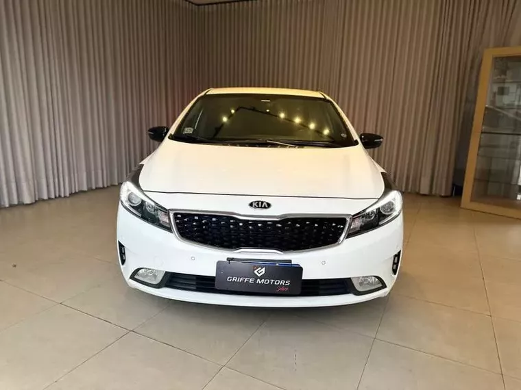 KIA Cerato Branco 15