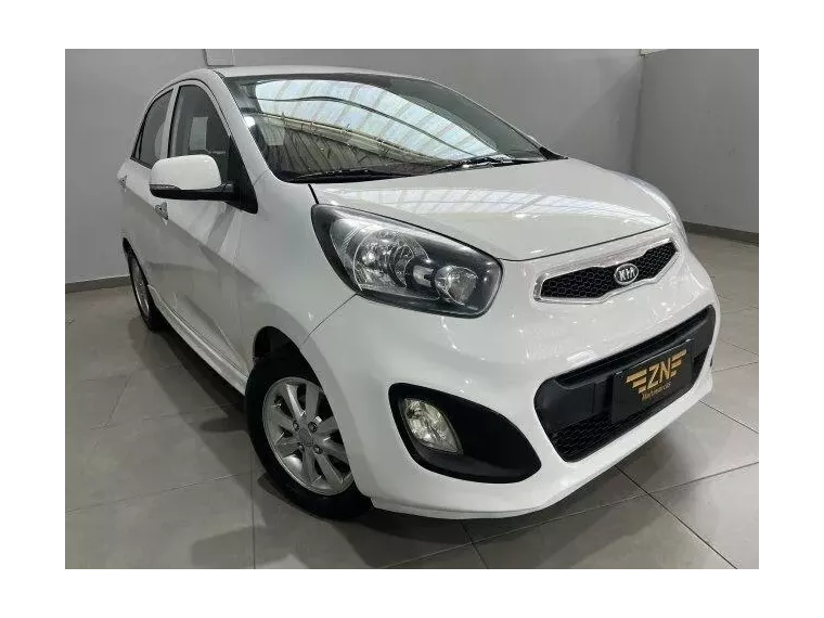 KIA Picanto Branco 3