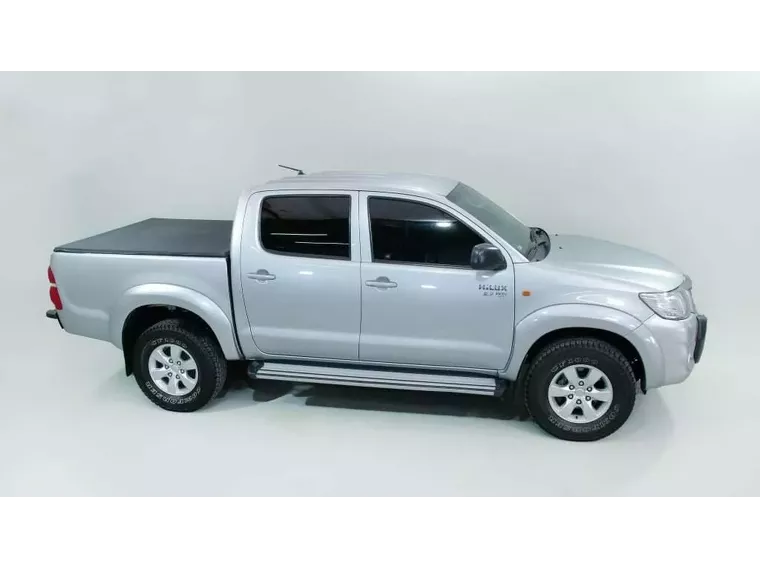 Toyota Hilux Prata 5