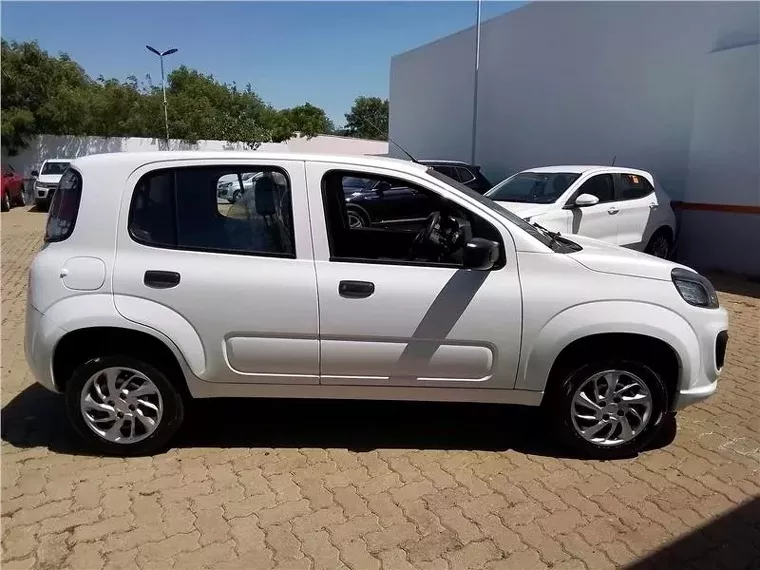 Fiat Uno Branco 10