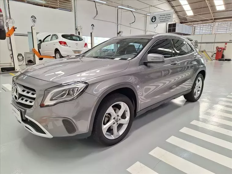 Mercedes-benz GLA 200 Cinza 7