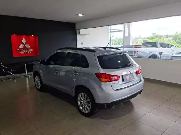 Mitsubishi ASX Prata 7