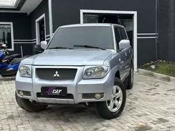 Mitsubishi Pajero TR4