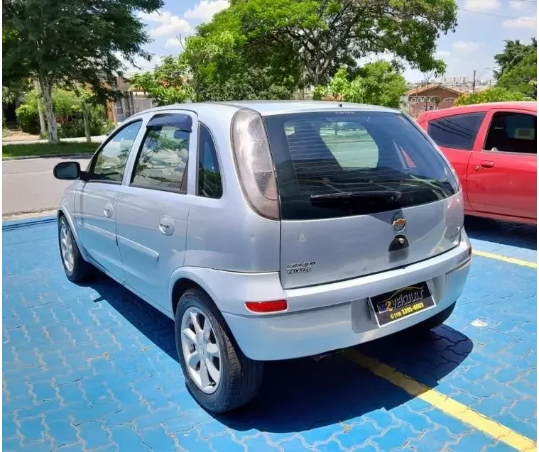 Chevrolet Corsa Prata 8