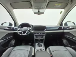 Volkswagen Taos