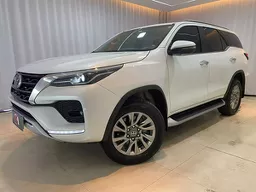 Toyota Hilux SW4
