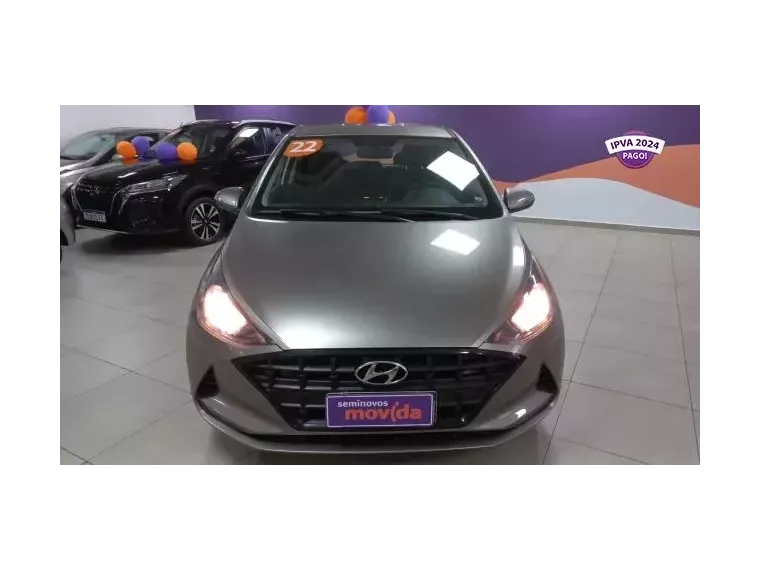 Hyundai HB20 Prata 1