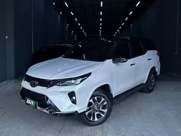 Toyota Hilux SW4
