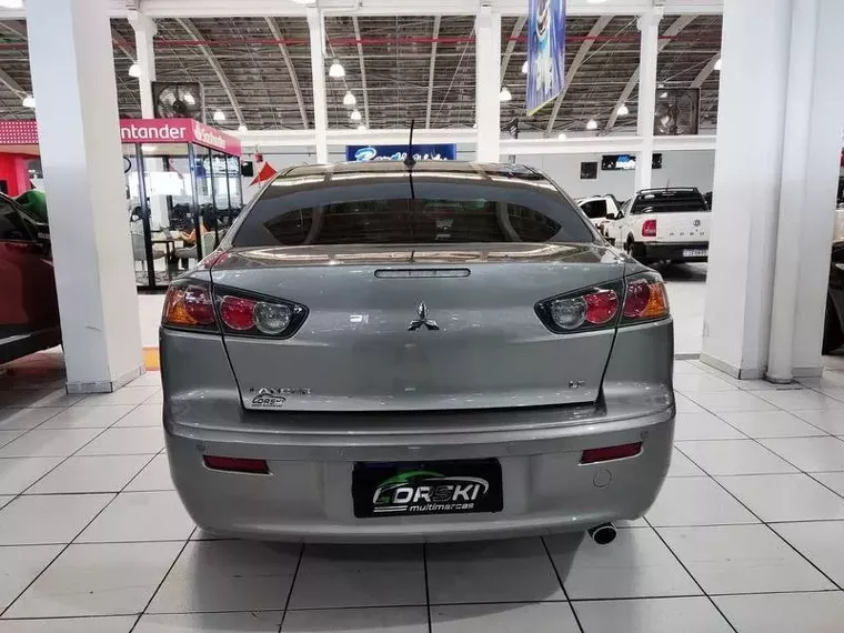 Mitsubishi Lancer Prata 17