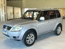 Mitsubishi Pajero TR4