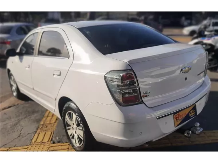 Chevrolet Cobalt Branco 5