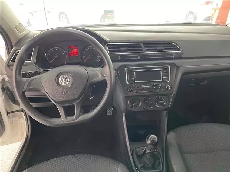 Volkswagen Voyage Branco 8