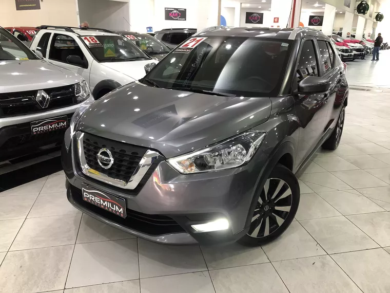 Nissan Kicks Cinza 5