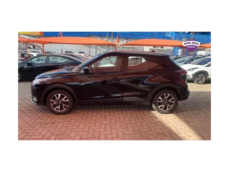 Nissan Kicks Preto 4