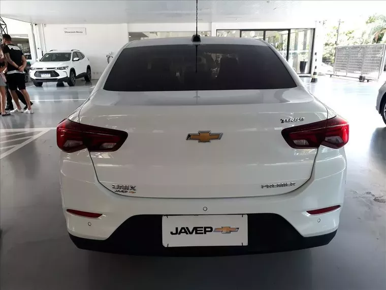 Chevrolet Onix Branco 10