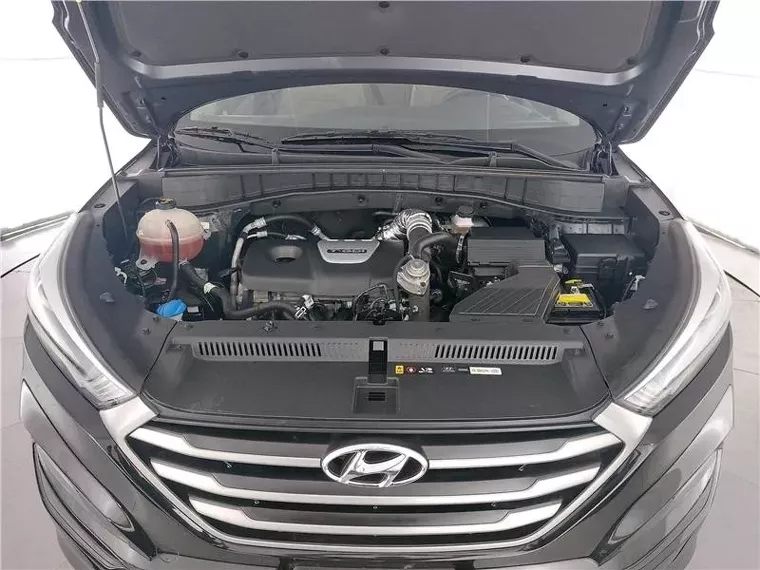 Hyundai Tucson Preto 14