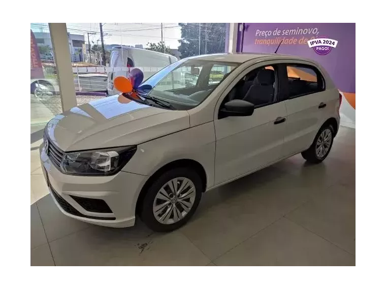 Volkswagen Gol Branco 4