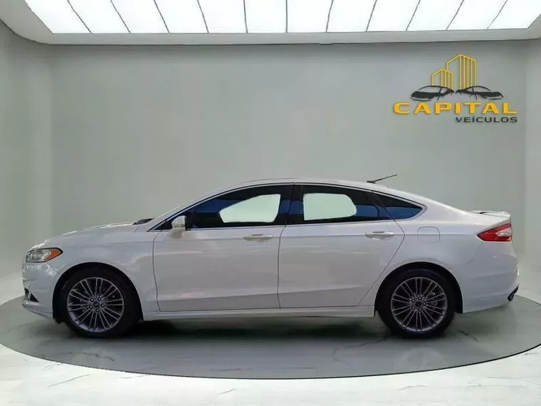 Ford Fusion Branco 6