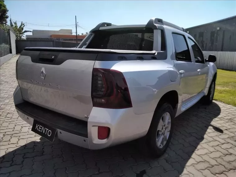 Renault Duster Oroch Prata 12