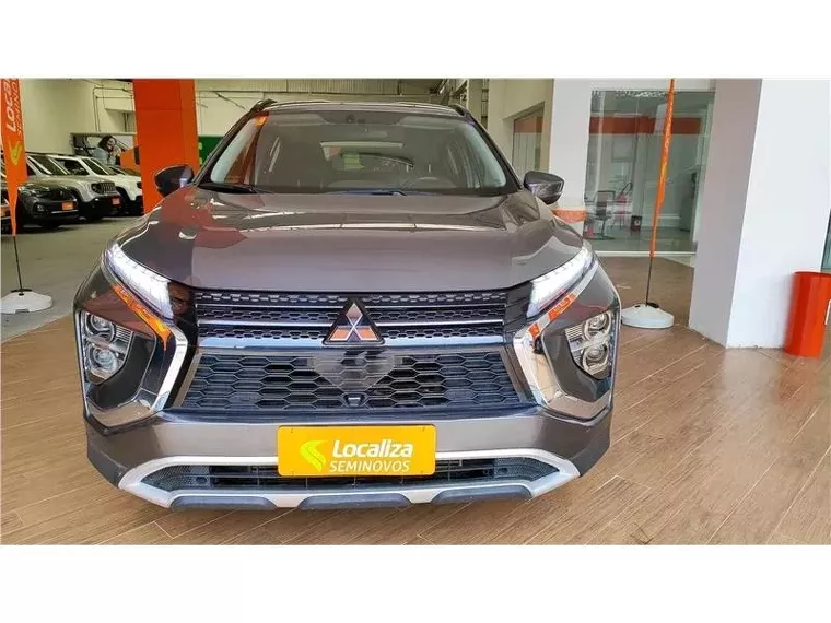 Mitsubishi Eclipse Cross Cinza 1