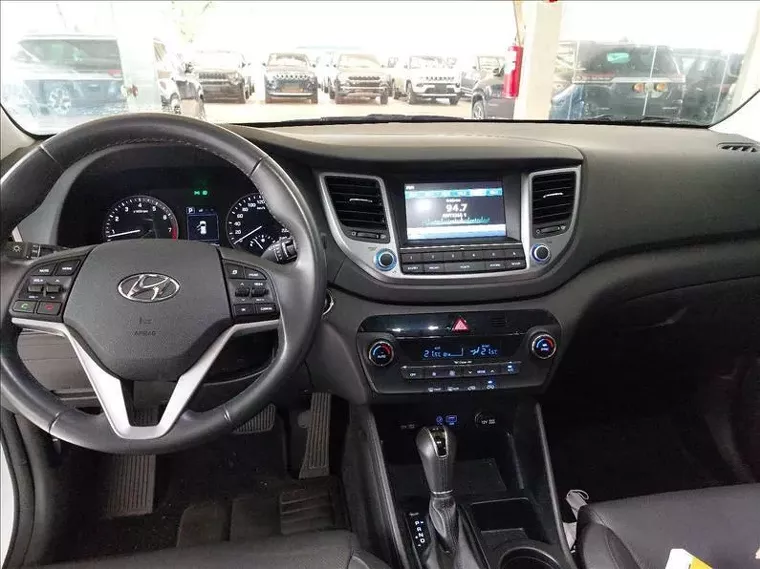 Hyundai Tucson Branco 2