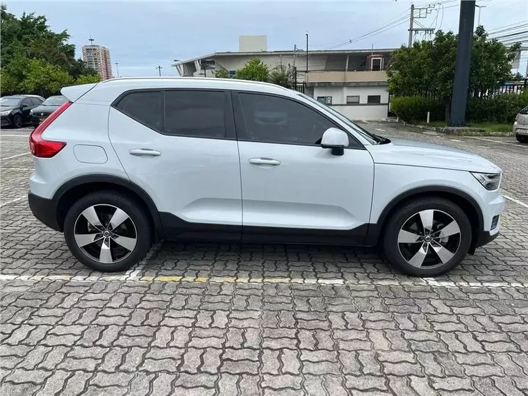 Volvo XC40 Prata 4