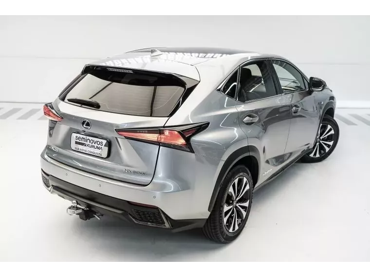 Lexus NX 300H Cinza 12