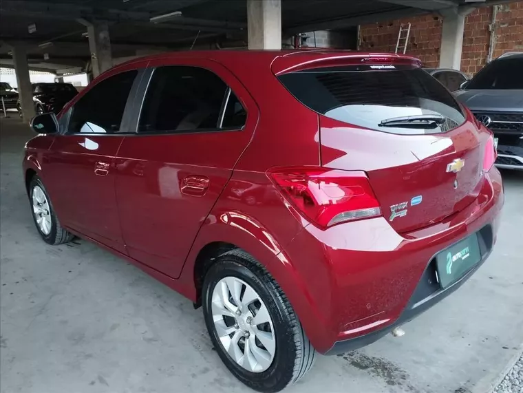 Chevrolet Onix Vermelho 5