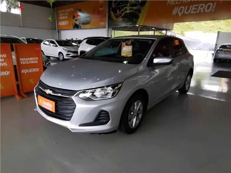 Chevrolet Onix Prata 2