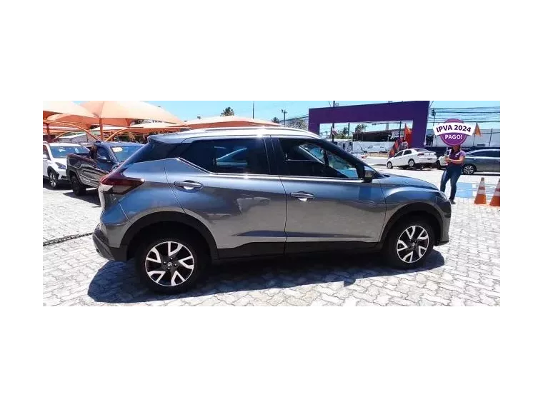 Nissan Kicks Cinza 4