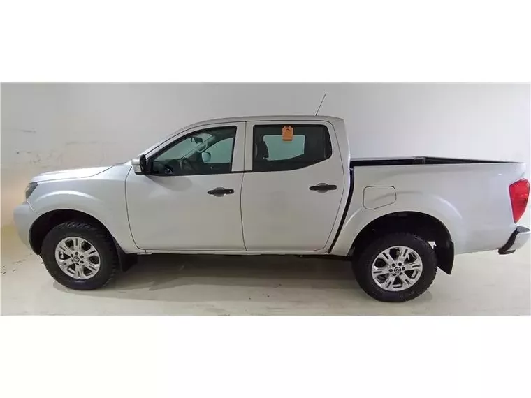 Nissan Frontier Prata 14