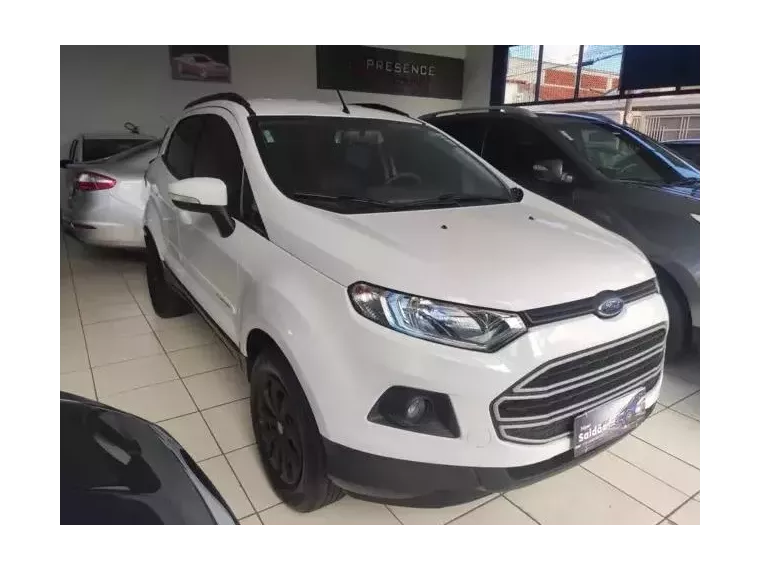 Ford Ecosport Branco 1