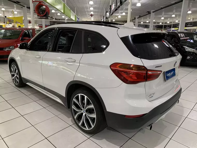 BMW X1 Branco 8