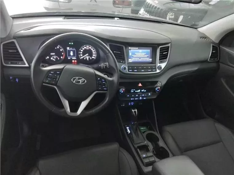 Hyundai Tucson Cinza 13